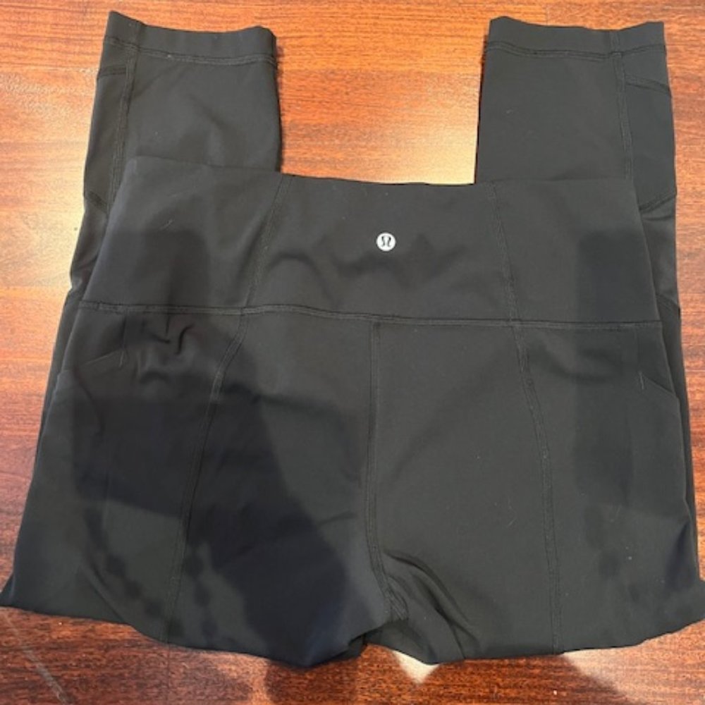 Lululemon EUC Fast and Free Pace Rival in Black size 10 with Pockets